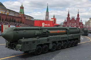 Rosja szykuje nocny pokaz siły. Międzykontynentalna rakieta ma zastraszyć Europę