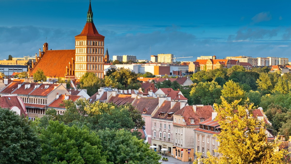 10 tys. losowo wybranych mieszkańców Olsztyna zostanie zaproszonych przez władze miejskie do udziału w stałym panelu obywatelskim, czyli wyrażaniu w ankietach opinii na tematy istotne dla lokalnej społeczności - zapowiedział w czwartek olsztyński urząd miasta.