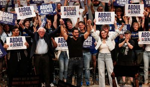 Berni Sanders, Abdul El-Sajed i Aleksandra Okasio-Kortez