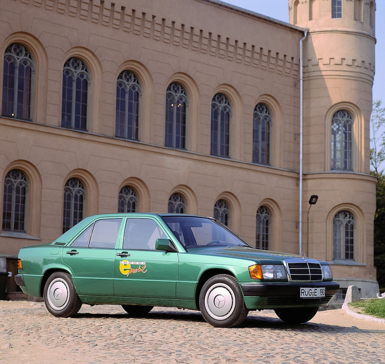 Mercedes 190 z napędem elektrycznym