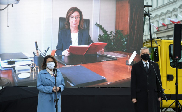 Małgorzata Kidawa-Błońska i Tomasz Siemoniak - czytanie konstytucji