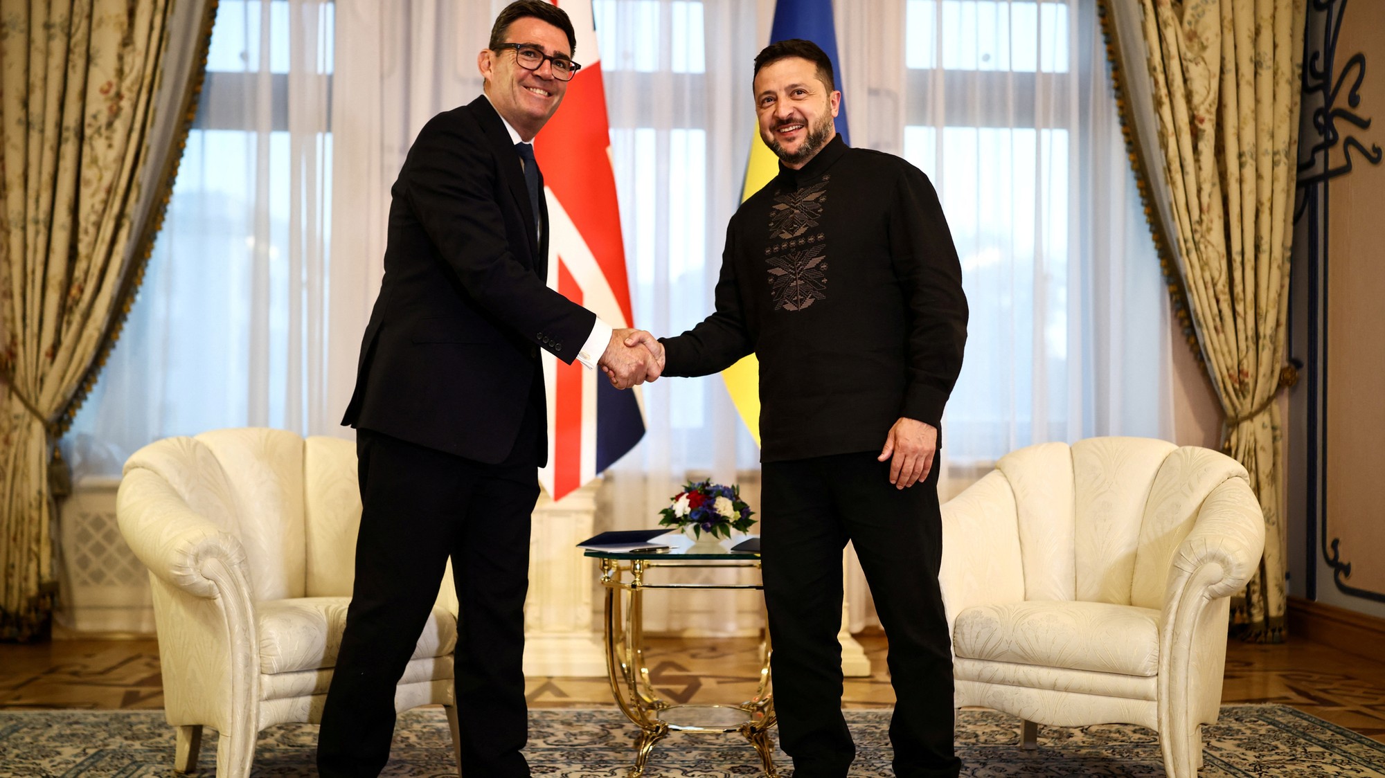 Andy Burnham a Volodymyr Zelenskyj v Kyjeve