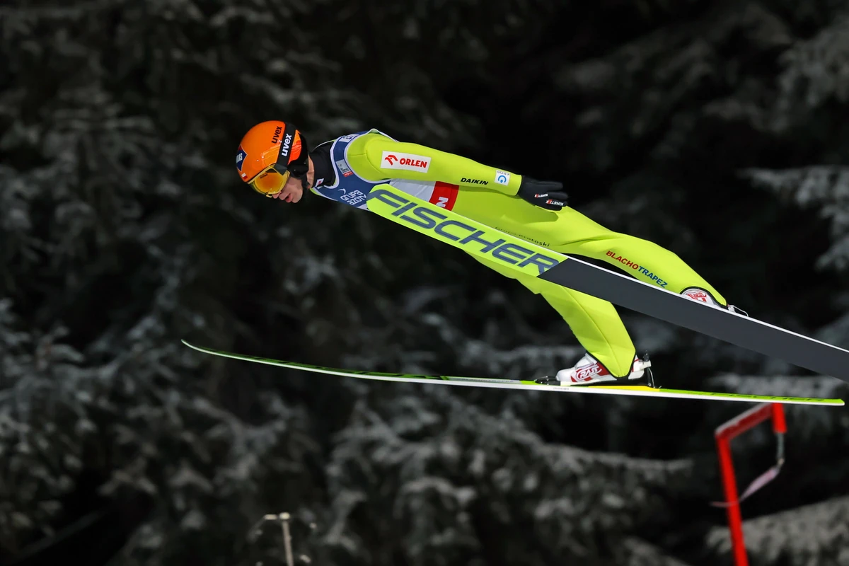 O której skoki narciarskie dzisiaj, 28.03.2025? Transmisja na żywo - gdzie? Puchar Świata w Planicy, piątek 28 marca