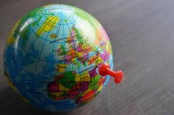 [QUIZ] GEOGRAFIA. Stolice krajów na litery 'D' i 'E'. 6/9 to świetny wynik