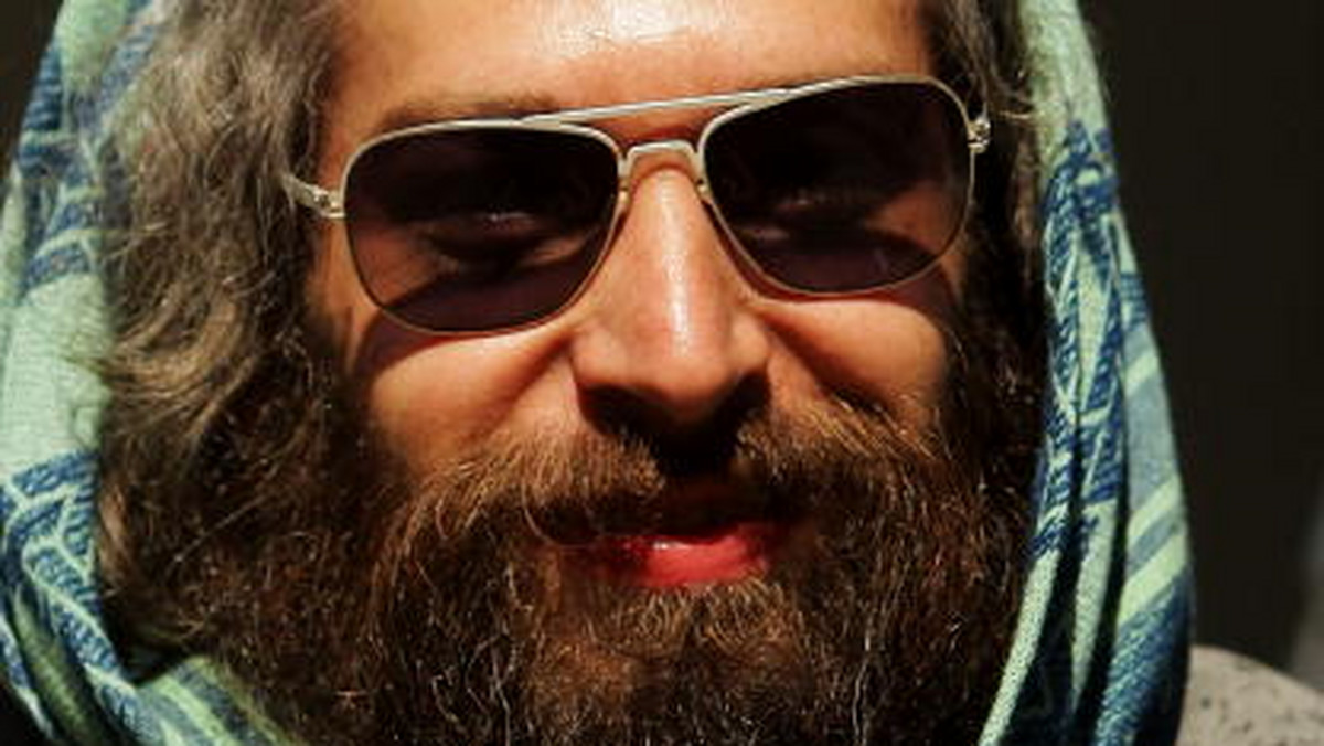 Najbardziej popularny chasydzki Żyd, gwiazda muzyki reggae Matisyahu ogolił brodę, która była jego znakiem rozpoznawczym. Zdjęcia dokumentujące to wydarzenie umieścił na jednym  z portali społecznościowych z podpisem: "Nigdy więcej chasydzkiej gwiazdy reggae".