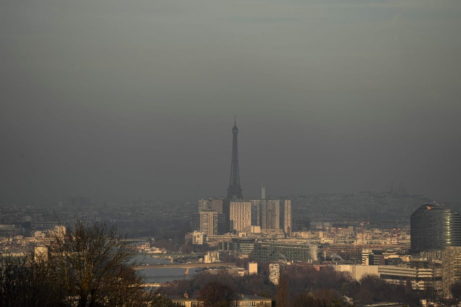 Smog w Paryżu