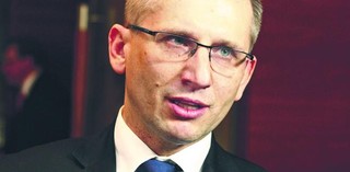 Kwiatkowski: NIK już wcześniej informowała o korupcji przy łupkowych przetargach