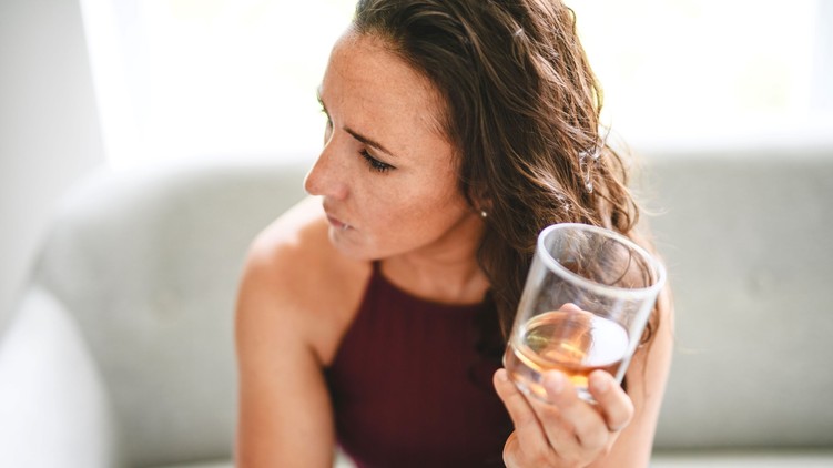 máj alkohol daganat