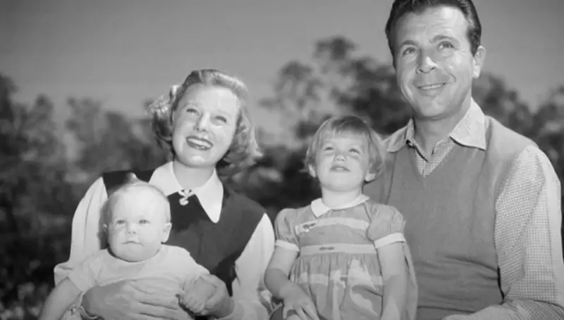 Ponad pięć tysięcy dzieci zostało odebranych biologicznym rodzicom i umieszczonych w nowych rodzinach Fot. Screen z filmu dokumentalnego Jerry Skinnera