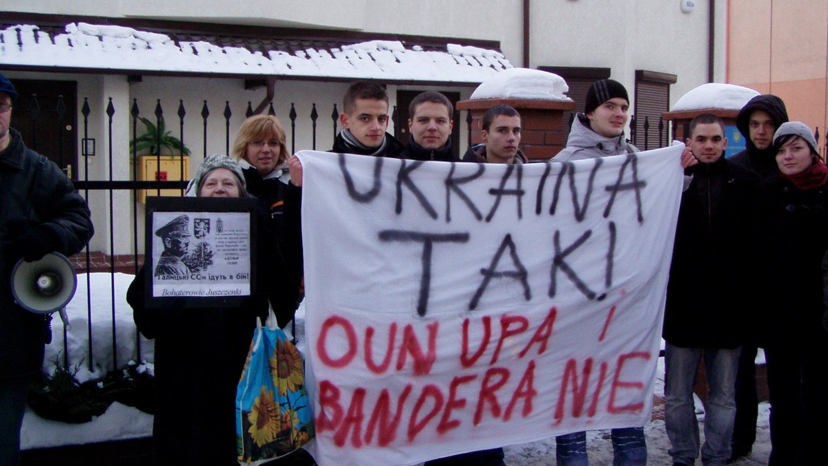 Do organizatorów dotarły niepokojące informacje, że protesty mogą być zakłócone przez osoby sympatyzujące z banderowcami