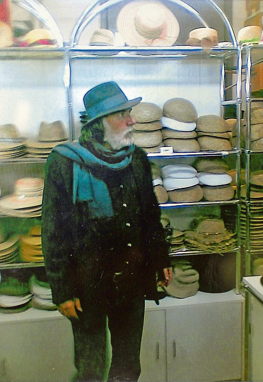 šešire iz ove radnje nose Rade Šerbedžija, Petar Božović...