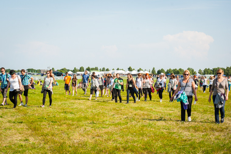 Open'er 2013 - publiczność (fot. Monika Stolarska / Onet)