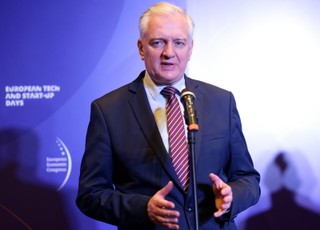 Gowin zaproponował prace nad zmianami w konstytucji ws. członkostwa w UE w oparciu o projekt z 2011 r.