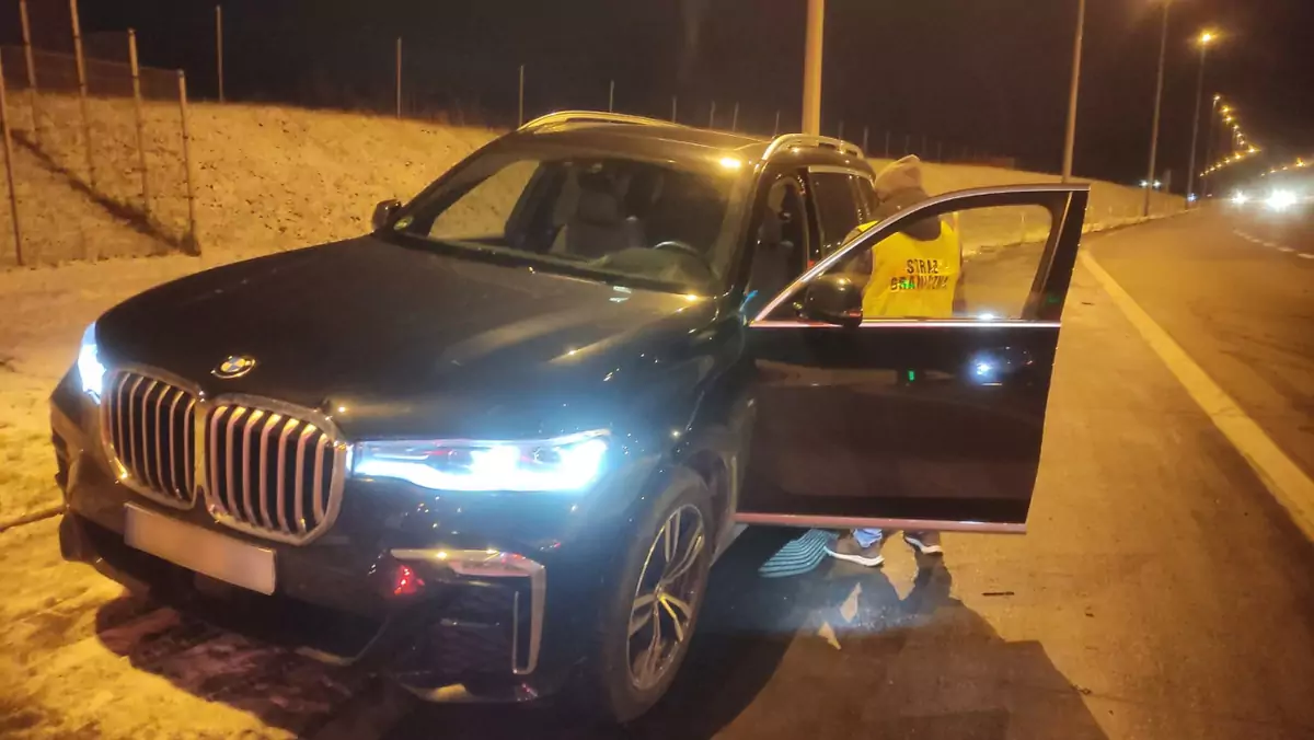BMW X7 korpusu dyplomatycznego z Chin skradziony w Niemczech