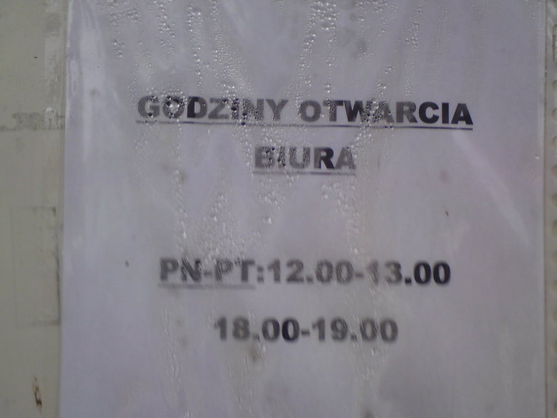 Godziny otwarcia biura