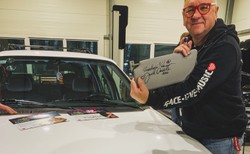 Jurek Owsiak i Ford Sierra jak nowy na sprzedaż. Cena idzie na rekord