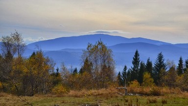 Aura w Beskidach nie sprzyja wędrówkom; może spaść śnieg