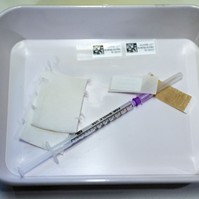 Moderna: beadták az első AIDS elleni oltást