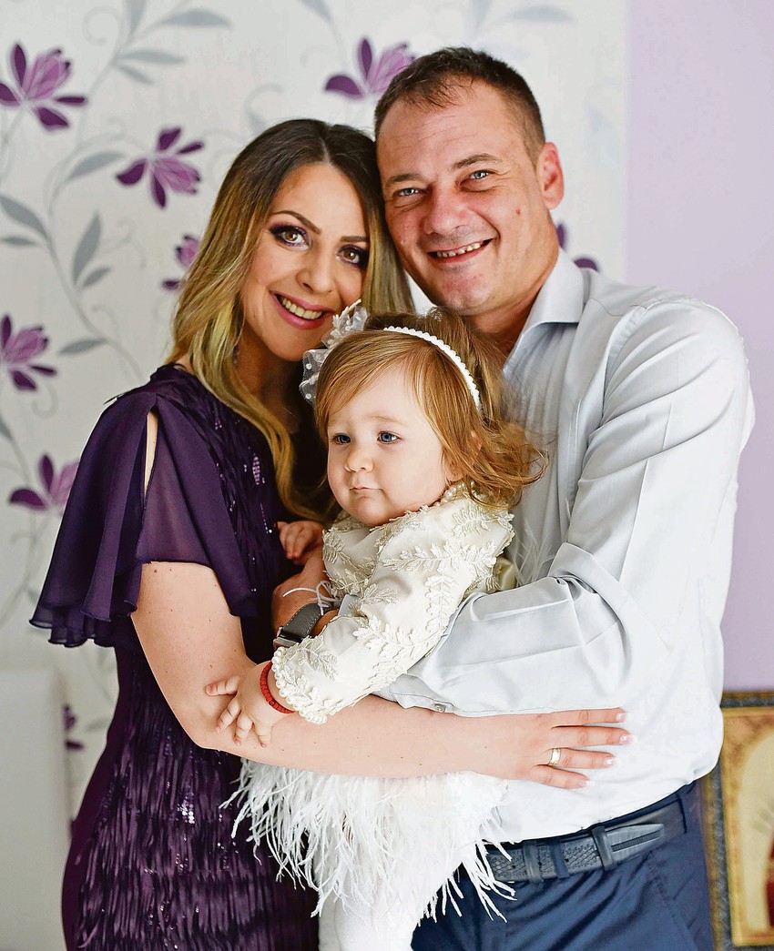 Srećna porodica: Kristina, Đurđa i Miloš