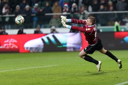 Platforma nc+, Polsat oraz sieć telewizyjna Fox biją się o polską ekstraklasę