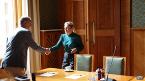 Co z wynagrodzeniem za godziny ponadwymiarowe dla nauczycieli? MEN składa deklarację