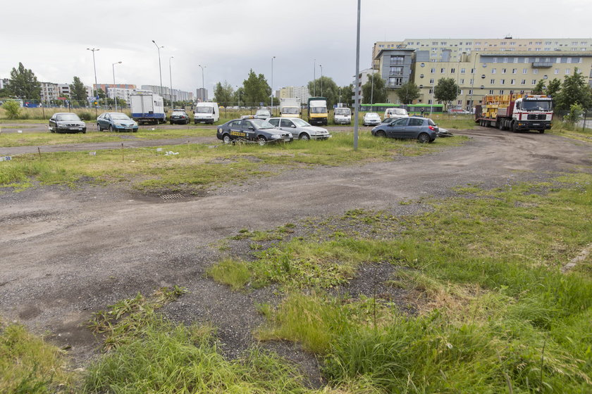 Absurd! Darmowa komunikacja miejska z parkingów widmo