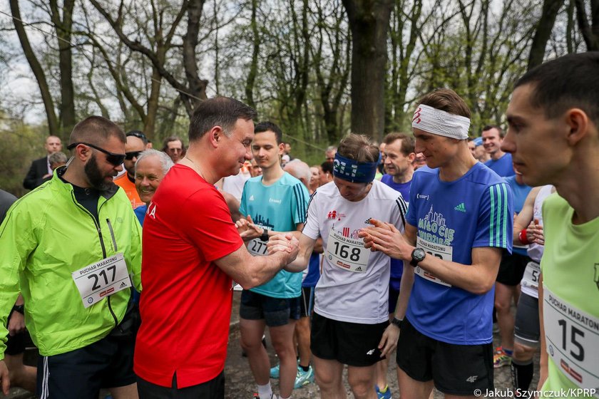 Prezydent Andrzej Duda pobiegł w hołdzie "Janosikowi"