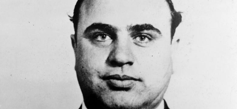 Światowa prasa okrzyknęła go "papieżem mafii". Życiorys Ala Capone nadal inspiruje filmowców