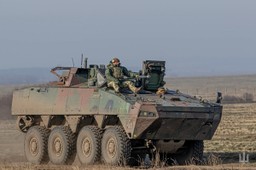 rosomaki zostają z nami! pgz i mon przedłużają licencję