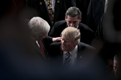 Autor książki o Trumpie: wszystkie decyzje prezydenta wynikały z 'wyborczych kalkulacji'