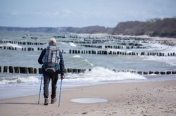 Senat za uruchomieniem od 1 września bonu turystycznego dla emerytów i rencistów