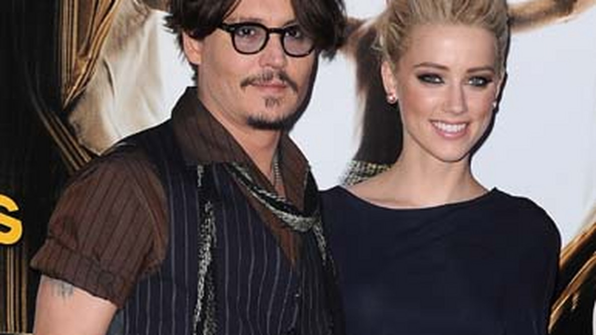 Johnny Depp zdobył serce Amber Heard, która jeszcze do niedawna informowała, że jest lesbijką.