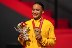 Złoty i srebrny medal Rebeki Andrade na MŚ w gimnastyce sportowej