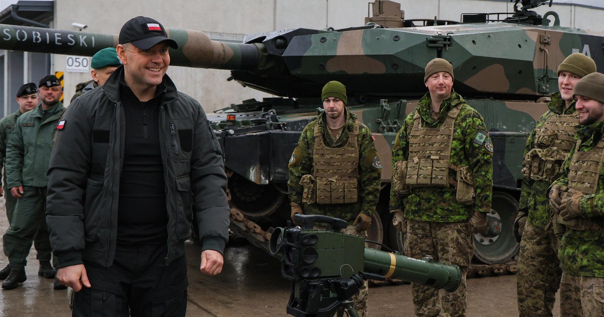 Żołnierze zrobili niespodziankę prezydentowi. Ta mina i kciuk Nawrockiego mówią wszystko