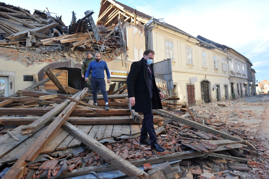 Pánik és rémület a katasztrófa után: drámai fotók a horvátországi  földrengésről - A Paksi Atomerőmű hivatalos közleményét is  elolvashatjátok.. - képek, videók - Hirmagazin.eu