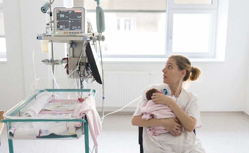 DZIEŃ WCZEŚNIAKA. Mali wojownicy w szpitalu Jósa András w mieście Nyíregyháza na Węgrzech