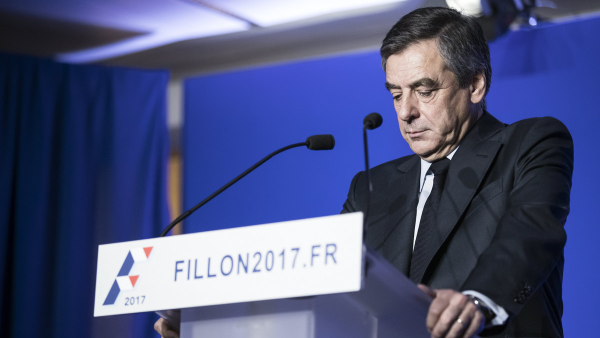 Kandydatowi prawicy w wyborach prezydenckich we Francji Francois Fillonowi postawiono dziś rano zarzuty sprzeniewierzenia środków publicznych poprzez fikcyjne zatrudnianie rodziny z budżetu parlamentu i otwarto formalne śledztwo przeciwko niemu.