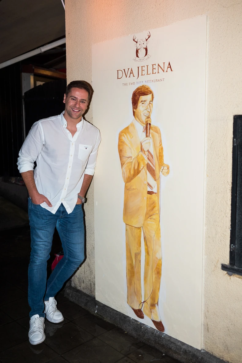 Glumac Luka Raco na otvaranju bašte