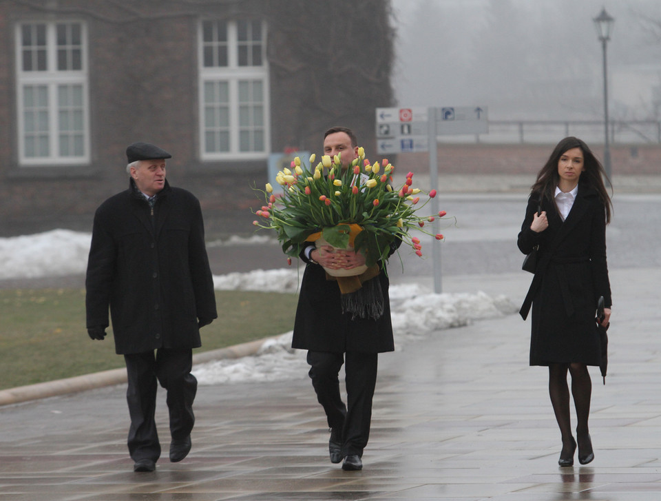 Uczczono pamięć ofiar katastrofy pod Smoleńskiem