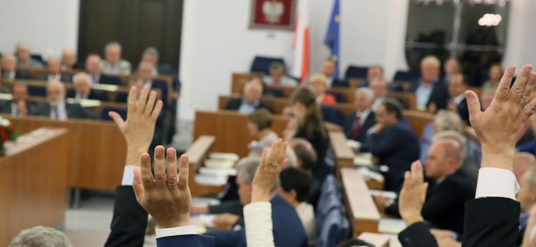Senat łagodzi ustawę o frankowiczach. Podział kosztów jednak pół na pół