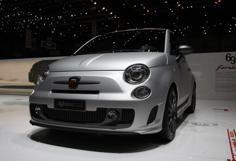 Abarth 695 Fuori Serie Record (Genewa 2013)