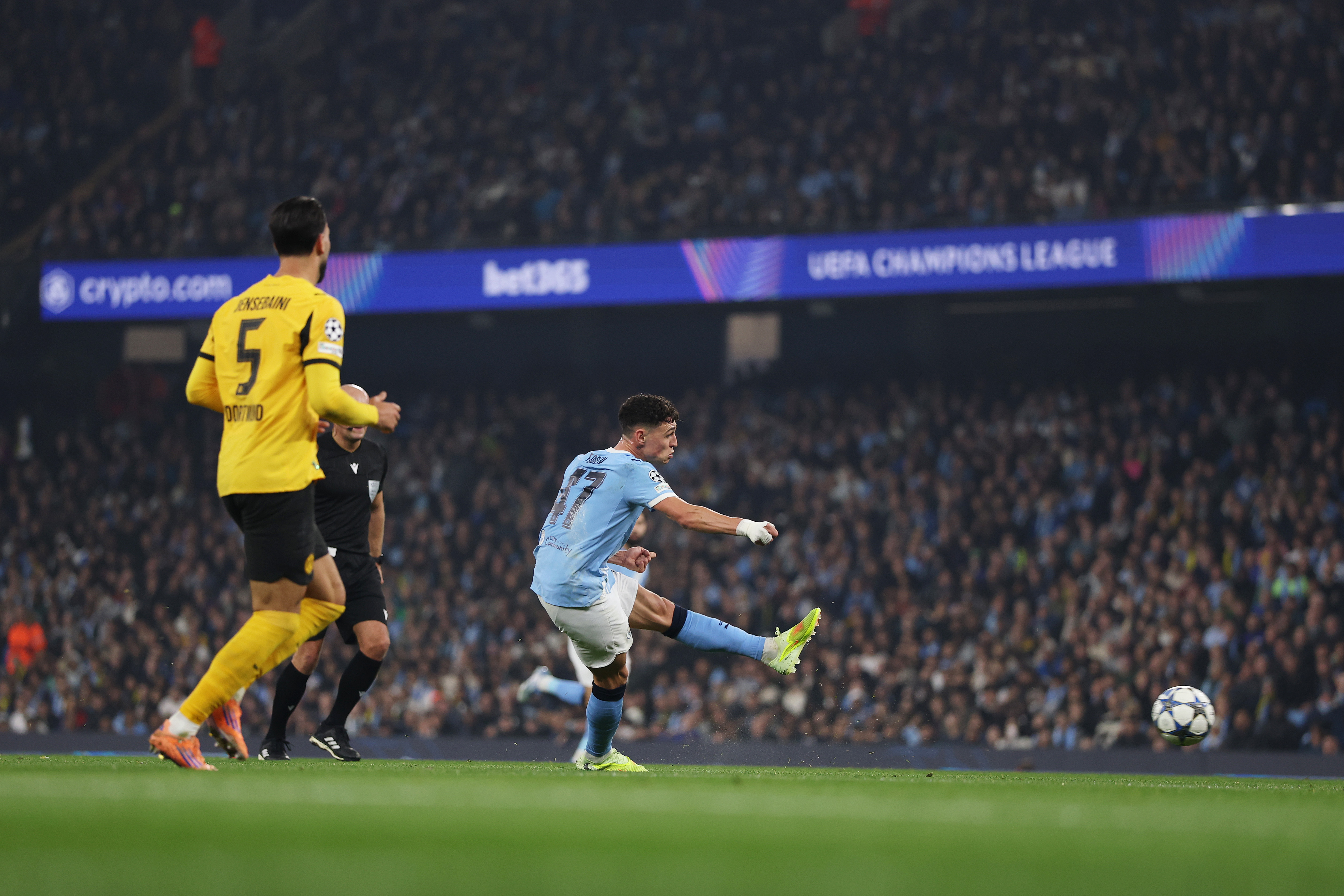 BVB verliert 1:4 bei ManCity - Leverkusen siegt 1:0 in Lissabon