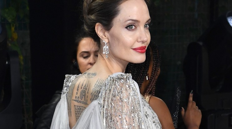 Angelina Jolie otthonában, Los Angelesben fogadta Brad Pitt családját./ Fotó: Northfoto