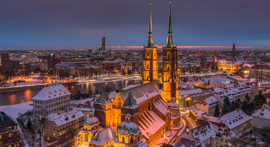 W pytaniu o pierwsze skojarzenia z Wrocławiem najczęściej wymieniano: krasnale, zoo, Panoramę Racławicką, Rynek, mosty oraz Starówkę. 