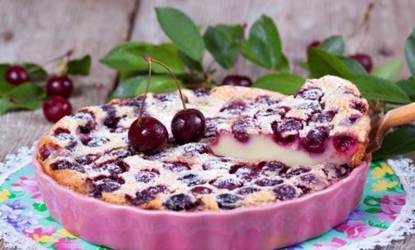 Clafoutis —  francuskie ciasto wiśniowe