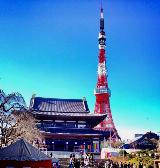 Tokyo Tower ma 333 m wysokości