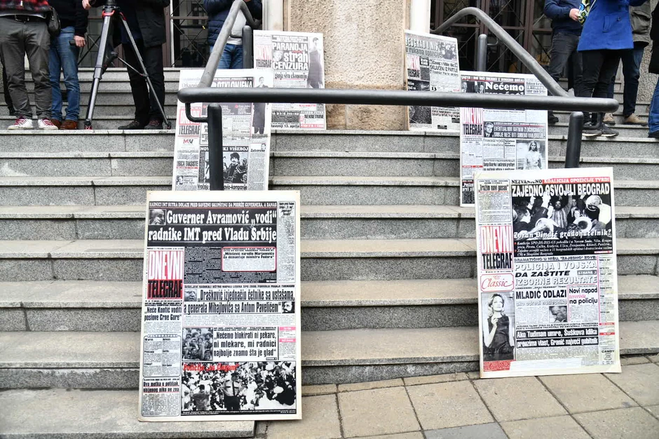 Protest ispred Apelacionog suda zbog oslobađajuće presude za ubistvo Slavka Ćuruvije