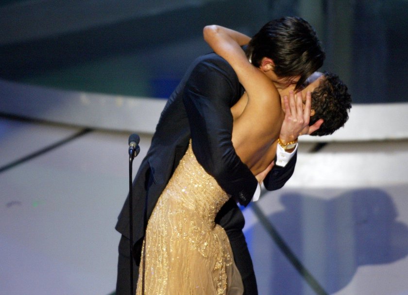 Adrien Brody pocałował Halle Berry na Oscarach