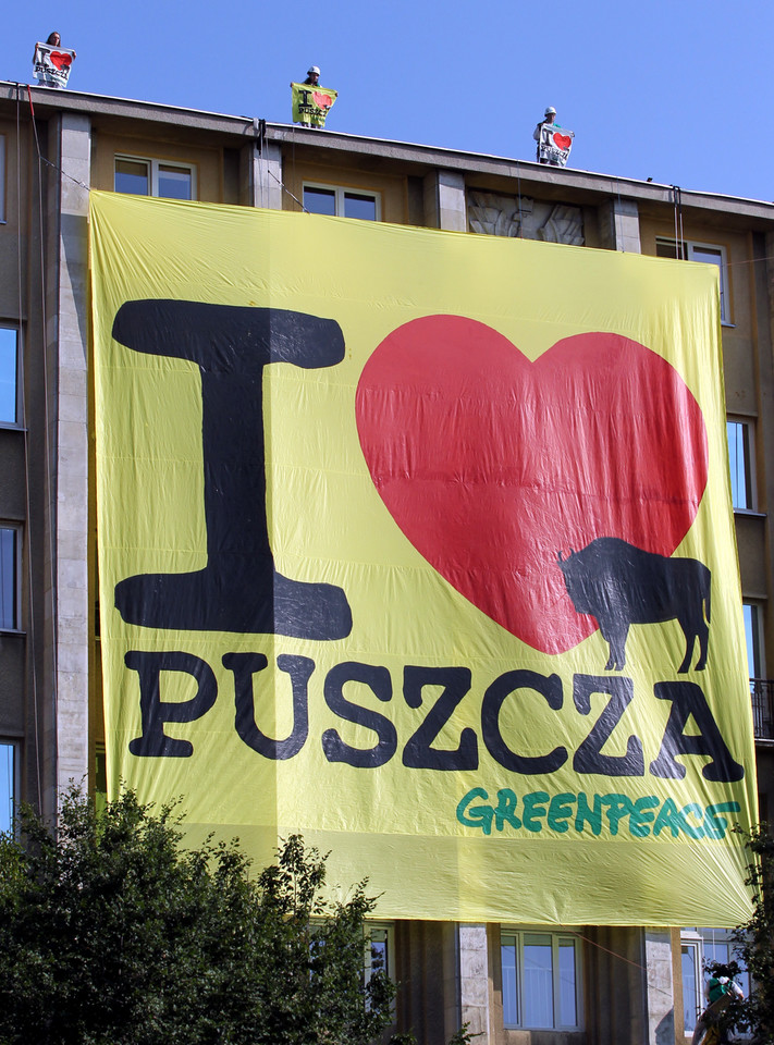 WARSZAWA GREENPEACE AKCJA I LOVE PUSZCZA