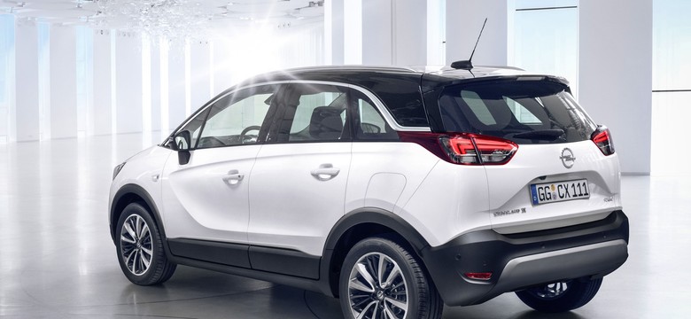 Nowy opel crossland X ujawniony i już jedzie do Polski. Także z fabrycznym LPG [PIERWSZE WIDEO i ZDJĘCIA]